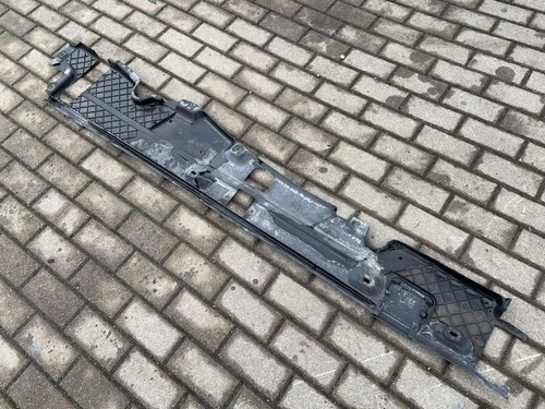 Audi left underbody - 4m,