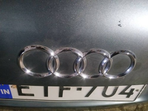 Rear emblem for audi q7 - audi,