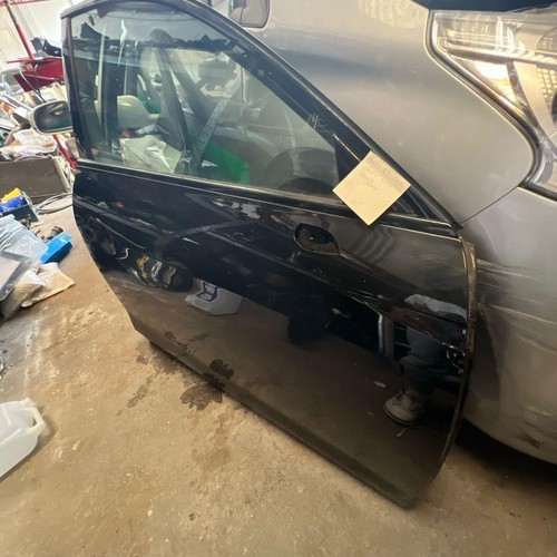 Audi 2012 driver side door - q7,