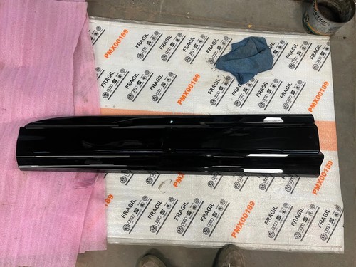 Audi front left door - q7,