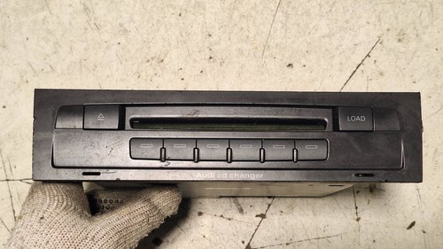 Audi 2007 dvd changer - q7,