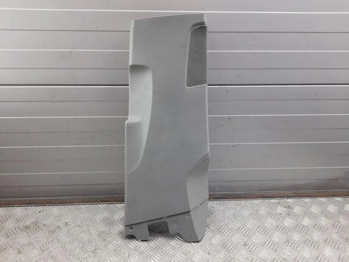 Audi right side b pillar - 4l,
