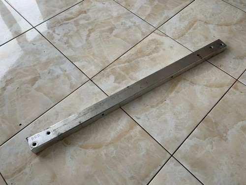Audi radiator bracket - audi, q7