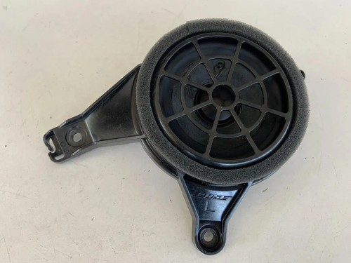 Audi dash speakers - dash,